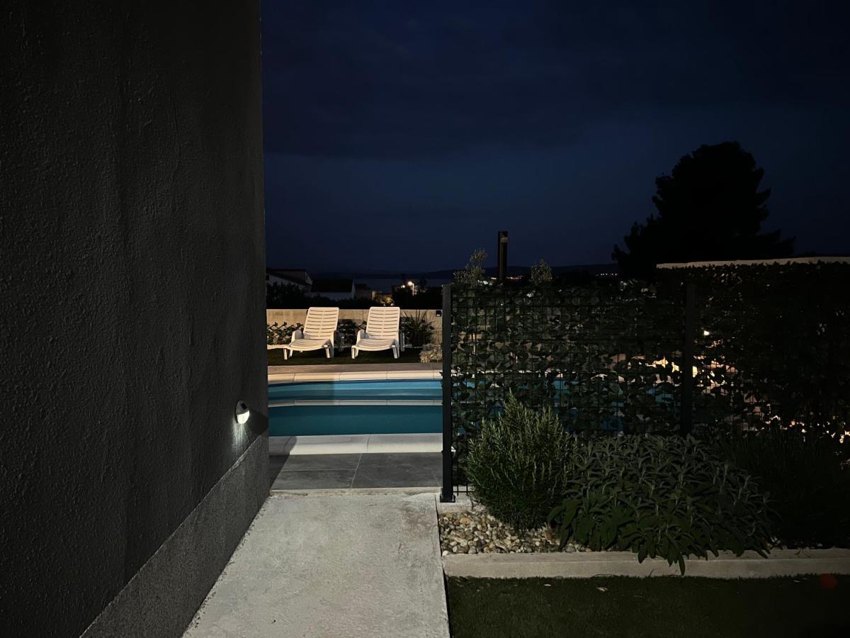 Villa Marta 3 Bedrooms, 2 Baths And Pool Kaštel Štafilić Eksteriør bilde